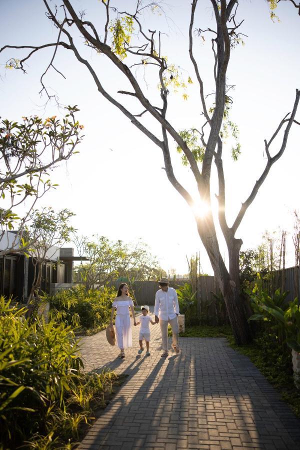 Sumitra Luxury Villas A Pramana Experience سانور المظهر الخارجي الصورة