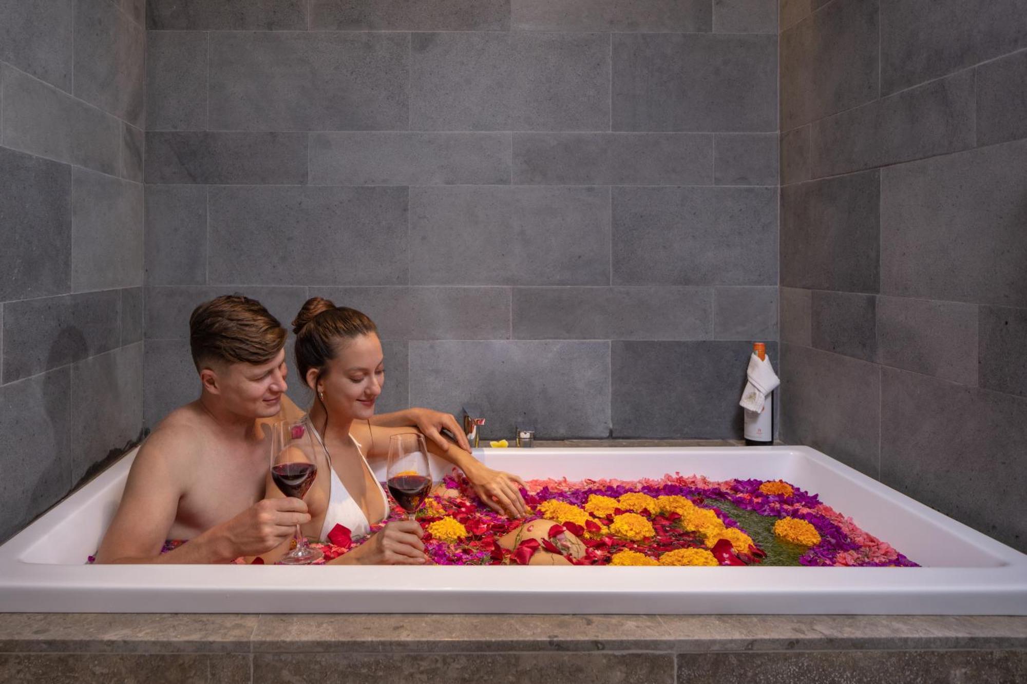 Sumitra Luxury Villas A Pramana Experience سانور المظهر الخارجي الصورة